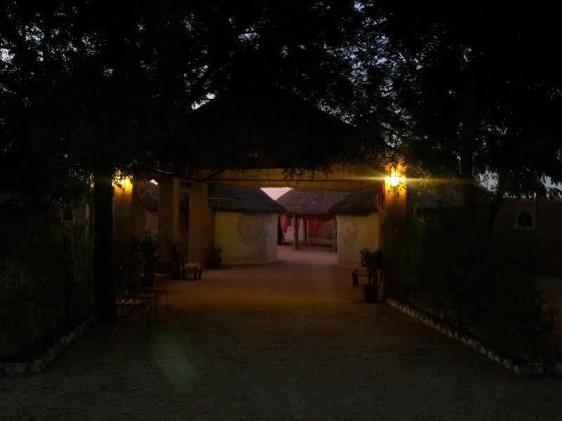 Mahadev Resort Sām Buitenkant foto